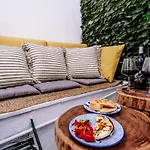Deviazi 4 - Charming For 2 In The Heart Of The City-5 Minutes From The Апартаменты *