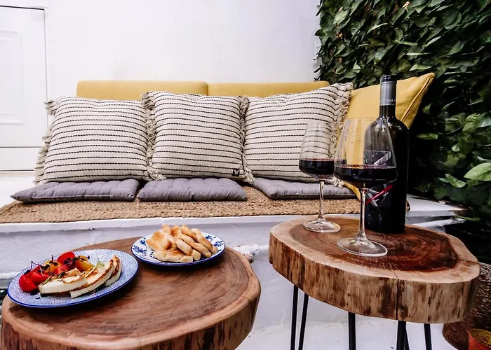 公寓 Deviazi 4 - Charming For 2 In The Heart Of The City-5 Minutes From The 扎金索斯镇
