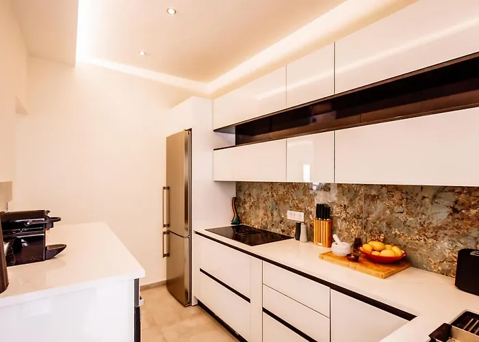 Deviazi 4 - Charming For 2 In The Heart Of The City-5 Minutes From The 扎金索斯镇