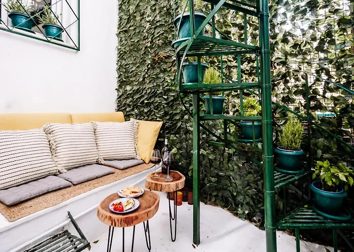 Deviazi 4 - Charming For 2 In The Heart Of The City-5 Minutes From The *