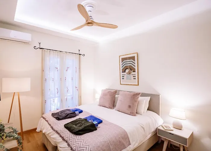 Deviazi 4 - Charming For 2 In The Heart Of The City-5 Minutes From The 公寓 扎金索斯镇
