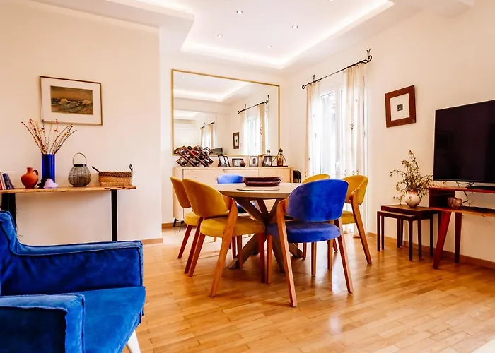 公寓 Deviazi 4 - Charming For 2 In The Heart Of The City-5 Minutes From The 扎金索斯镇