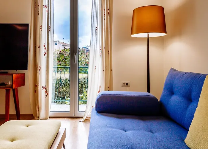 Deviazi 4 - Charming For 2 In The Heart Of The City-5 Minutes From The