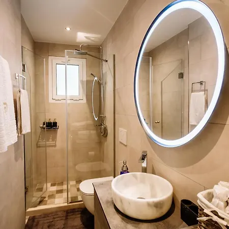 Deviazi 4 - Charming For 2 In The Heart Of The City-5 Minutes From The