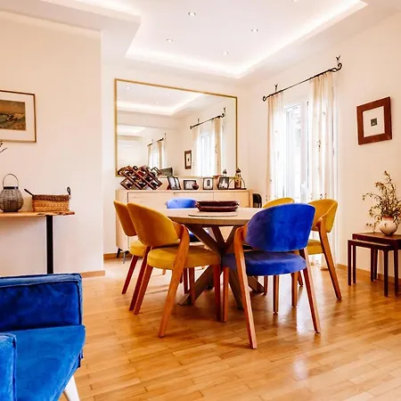 아파트 Deviazi 4 - Charming For 2 In The Heart Of The City-5 Minutes From The 자킨토스 타운